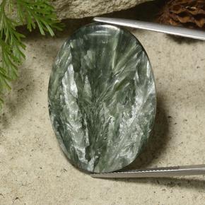 Serafinite naturale verde da 29,53 ct, taglio ovale, opaco
