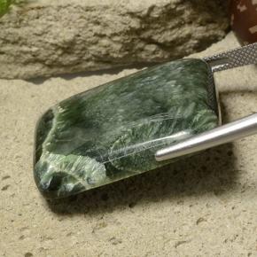 Serafinito Verde scuro naturale da 46.46 ct, Taglio a cuscino, Opaco