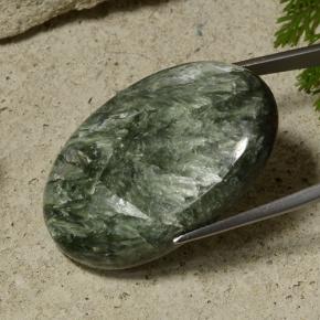 Serafinite naturale verde da 55,28 ct, taglio ovale, opaco