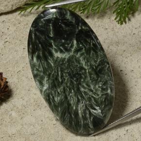 Serafinito Verde naturale da 50.74 ct, Taglio ovale, Opaco