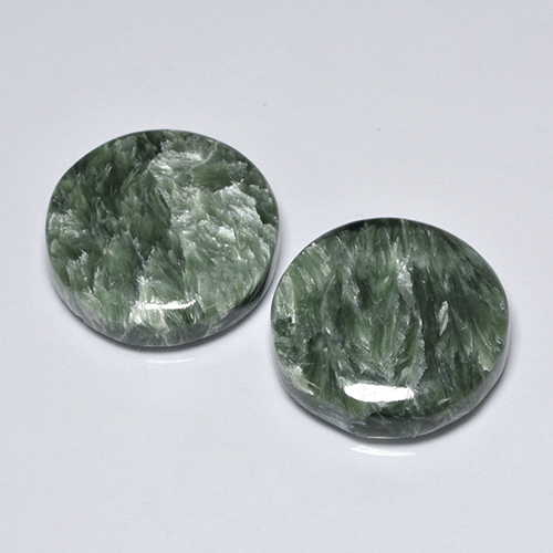 Gemme di Serafinito Verde medio naturale da 16.73 ct, Taglio rotondo, Opaco