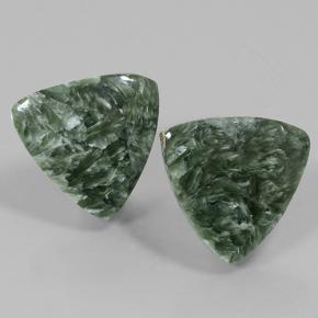 Gemme di Serafinito Verde terroso naturale da 16.71 ct, Taglio trillion, Opaco