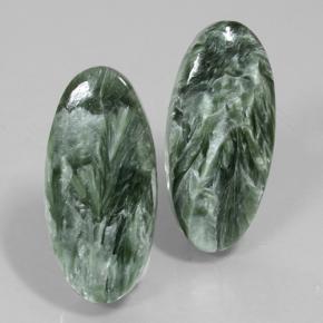 Gemme di Serafinito Verde naturale da 20.79 ct, Taglio ovale, Opaco