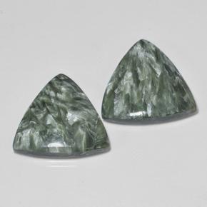 Serafinite naturale verde da 16,80 ct, trillion, opaco