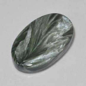 Serafinito Verde naturale da 7.51 ct, Taglio ovale, Opaco