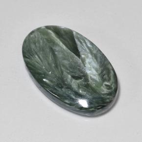 Serafinito Verde naturale da 8.42 ct, Taglio ovale, Opaco