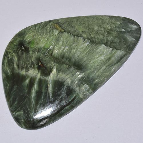 Serafinite naturale verde da 21,43 ct, forma fantasia, opaco