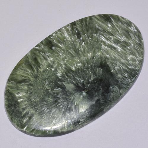 Serafinito Verde multicolore naturale da 19.69 ct, Taglio ovale, Opaco