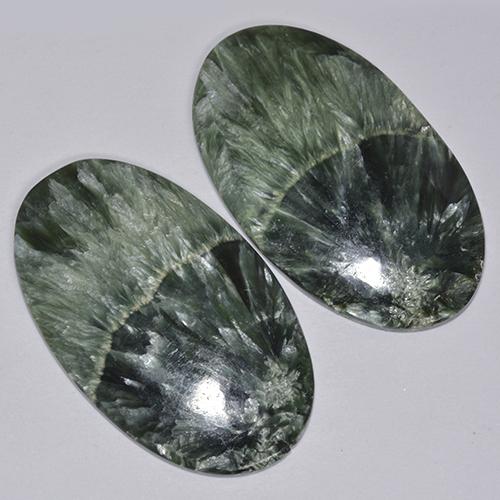Gemme di Serafinito Verde scuro naturale da 44.48 ct, Taglio ovale, Opaco