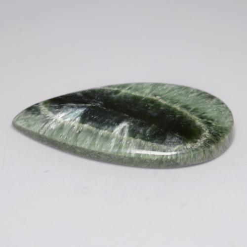 Serafinite naturale verde da 20,83 ct, taglio a pera, opaco
