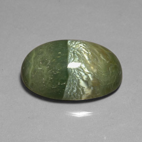 Serpentina naturale verde da 38,22 ct, taglio ovale, opaco