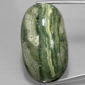 Serpentina naturale verde da 49,97 ct, taglio ovale, opaco