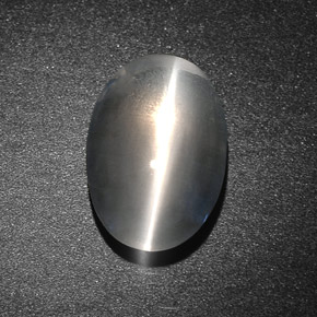 Sillimanite cat's eye naturale grigio da 7,34 ct, taglio ovale, traslucido