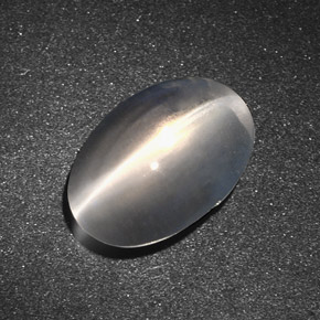Sillimanite cat's eye naturale grigio da 7,34 ct, taglio ovale, traslucido