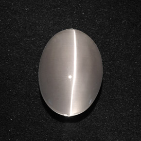 Sillimanite cat's eye naturale grigio da 5,66 ct, taglio ovale, traslucido