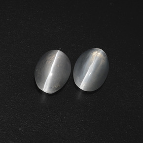 Sillimanite cat's eye naturale grigio da 2,32 ct, taglio ovale, traslucido