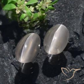 Gemme di Sillimanite Occhio di Gatto Grigio molto chiaro naturale da 2.20 ct, Ovale, Traslucido