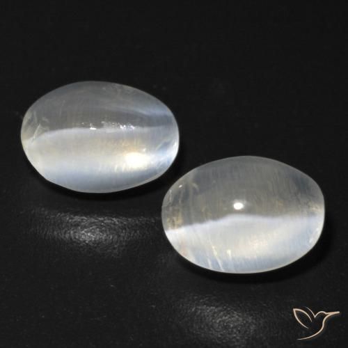2.33ctw Naturale Bianco Sillimanite effetto occhio di gatto, Ovale, Traslucido