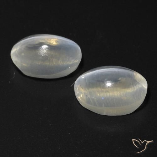 Gemme di Sillimanite Occhio di Gatto Bianco naturale da 2.33 ct, Ovale, Traslucido