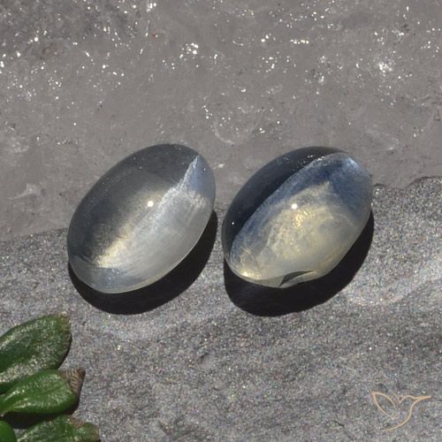 2.49ctw Naturale Chiaro Sillimanite effetto occhio di gatto, Ovale, Traslucido