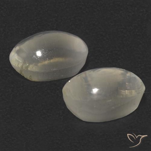 Gemme di Sillimanite Occhio di Gatto Bianco caldo naturale da 2.78 ct, Ovale, Trasparente