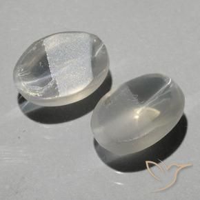 Gemme di Sillimanite Occhio di Gatto Bianco caldo naturale da 1.99 ct, Ovale, Trasparente