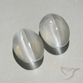 Gemme di Sillimanite Occhio di Gatto Bianco caldo naturale da 2.36 ct, Ovale, Trasparente