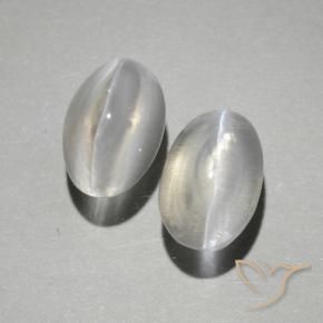 Gemme di Sillimanite Occhio di Gatto Bianco caldo naturale da 2.25 ct, Ovale, Trasparente