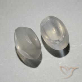Gemme di Sillimanite Occhio di Gatto Bianco caldo naturale da 2.25 ct, Ovale, Trasparente