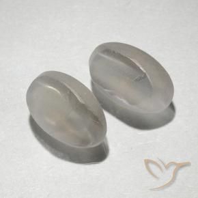 Gemme di Sillimanite Occhio di Gatto Bianco caldo naturale da 2.17 ct, Ovale, Traslucido