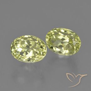 Gemme di Sillimanite Giallo medio naturale da 3.94 ct, Ovale, VS