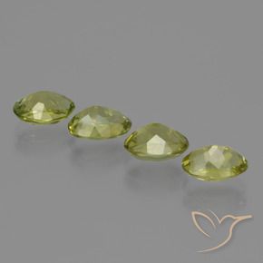 Gemme di Sillimanite Giallo verde naturale da 3.35 ct, Ovale, VS