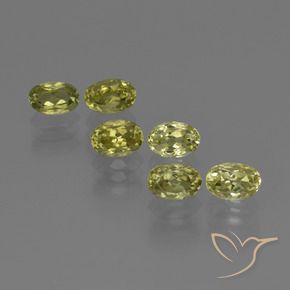 Gemme di Sillimanite Giallo verdastro naturale da 4.04 ct, Ovale, VVS-VS