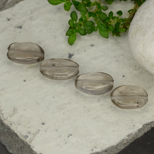 Quarzo fumé naturale marrone da 4,06 ct, taglio ovale, trasparente