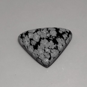 Ossidiana fiocco di neve naturale multicolore da 17,24 ct, trillion, opaco