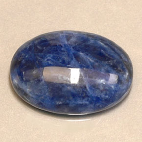 Sodalite Viola Blu naturale da 11.49 ct, Taglio ovale, Opaco