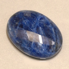 Sodalite Viola Blu naturale da 11.49 ct, Taglio ovale, Opaco