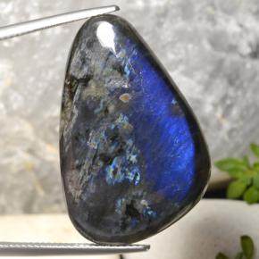 Spettrolite naturale multicolore da 24,80 ct, forma fantasia, opaco