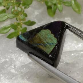 Spettrolite naturale multicolore da 5,25 ct, trillion, opaco