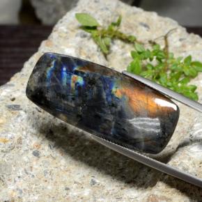 Spettrolite Multicolore naturale da 23.58 ct, Taglio a cuscino, Opaco