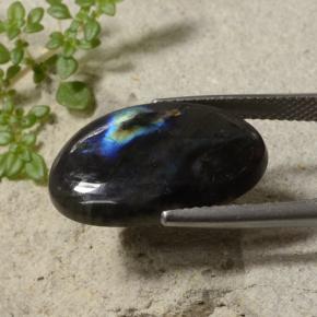 Spettrolite naturale multicolore da 7,95 ct, forma fantasia, traslucido