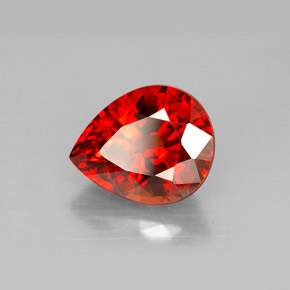 Granato spessartite Arancio rosso naturale da 3.61 ct, Forma a pera, VVS