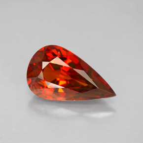 Granato spessartite Arancio rosso naturale da 4.03 ct, Forma a pera, VS-SI