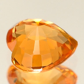 Granato spessartite naturale arancione da 0,68 ct, a forma di cuore, VVS