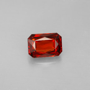 Granato spessartite Rosso arancione naturale da 2.04 ct, Taglio smeraldo, VVS-VS
