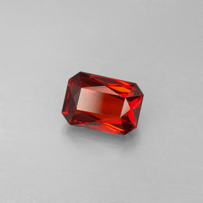 Granato spessartite Rosso arancione naturale da 2.04 ct, Taglio smeraldo, VVS-VS