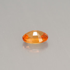 Granato spessartite Arancione naturale da 0.59 ct, Taglio ovale, VVS-VS