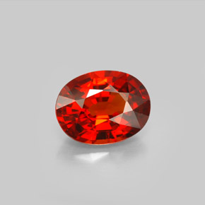 Granato spessartite naturale rosso da 2,60 ct, taglio ovale, VS