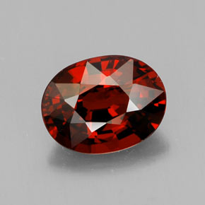 Granato spessartite naturale rosso da 2,73 ct, taglio ovale, VVS