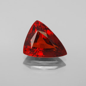 Granato spessartite naturale rosso da 3,86 ct, trillion, VS